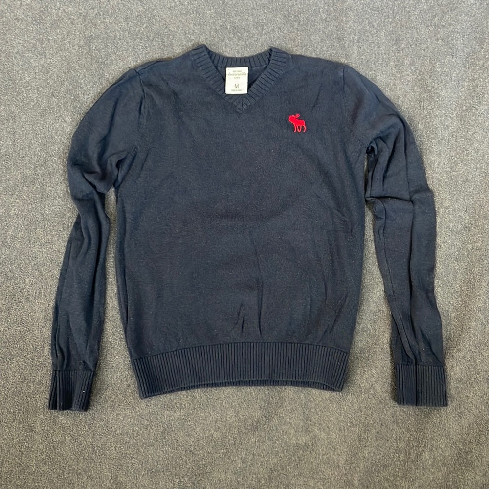 ABERCROMBIE KIDS Youth Pullover Sweater - Boy’s Medium